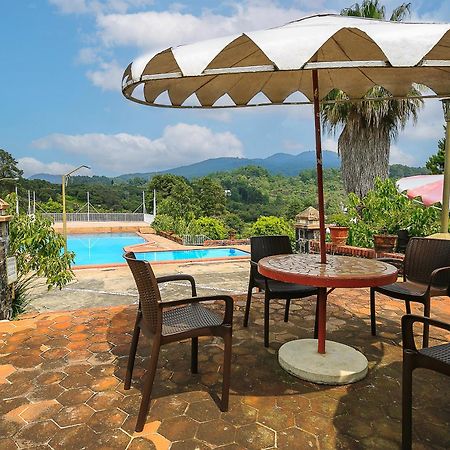 Hotel Pie De La Sierra Uruapan  Buitenkant foto
